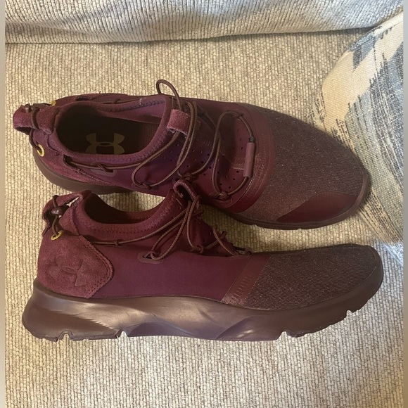 ✨Women’s Under Armour Drift 2 X Running Shoes Size 9.5 - Picture 2 of 9